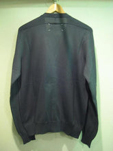 画像をギャラリービューアに読み込む, ELBOW PATCH V-NECK KNIT
