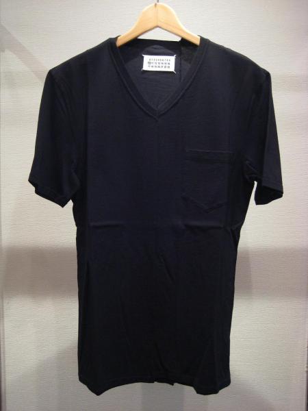 V NECK TEE