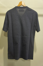 画像をギャラリービューアに読み込む, V NECK TEE
