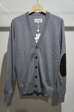 画像をギャラリービューアに読み込む, ELBOW PATCH CARDIGAN KNIT
