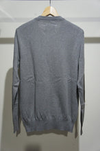 画像をギャラリービューアに読み込む, ELBOW PATCH CREW NECK KNIT

