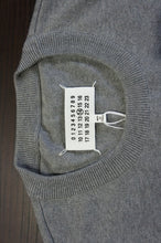 画像をギャラリービューアに読み込む, ELBOW PATCH CREW NECK KNIT
