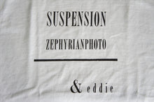 画像をギャラリービューアに読み込む, tr.4 suspension &quot;ZEPHYRIAN PHOTO&quot; S/S Tee
