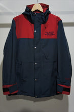 画像をギャラリービューアに読み込む, MOUNTAIN JKT
