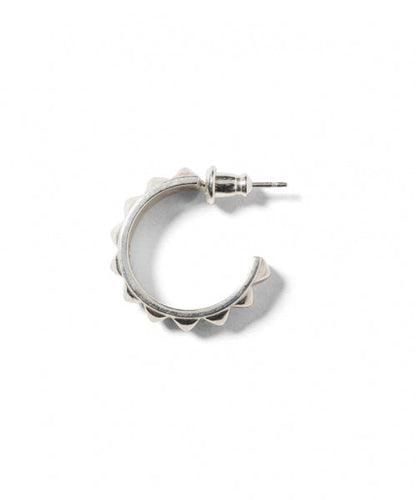 STUDS PIERCE