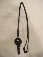 画像をギャラリービューアに読み込む, KEY NECKLACE
