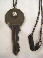 画像をギャラリービューアに読み込む, KEY NECKLACE
