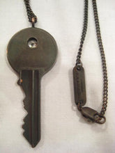 画像をギャラリービューアに読み込む, KEY NECKLACE

