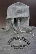 画像をギャラリービューアに読み込む, INDEPENDENCIA PULL PARKA
