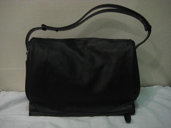 SHOULDER BAG