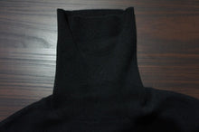 画像をギャラリービューアに読み込む, ELBOW PATCH TURTLE NECK KNIT
