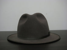 画像をギャラリービューアに読み込む, DUSTY FEDORA HAT &#39;&#39;NARROW HANDSOME BLIM&#39;&#39; 7 1/4
