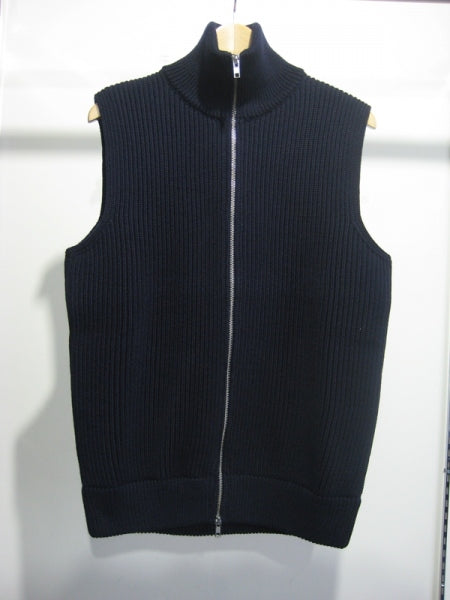 DRIVERS KNIT VEST