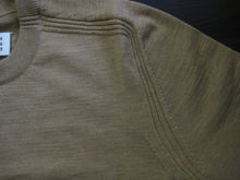 画像をギャラリービューアに読み込む, CREW NECK KNIT
