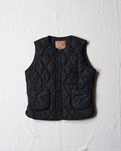 画像をギャラリービューアに読み込む, FADED NYLON QUILTING VEST
