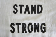 画像をギャラリービューアに読み込む, tr4&quot; STAND STRONG&quot; THERMAL L/S Tee
