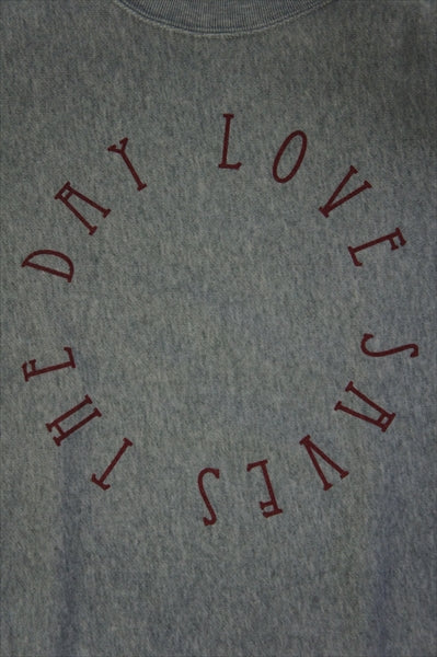 tr.4 suspension”LOVE SAVES THE DAY”CREW NECK SWEAT