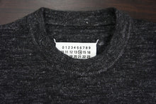 画像をギャラリービューアに読み込む, ELBOW PATCH CREW NECK KNIT
