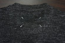 画像をギャラリービューアに読み込む, ELBOW PATCH CREW NECK KNIT
