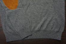 画像をギャラリービューアに読み込む, ELBOW PATCH CREW NECK KNIT
