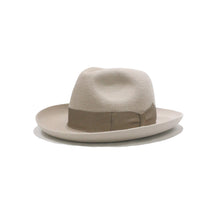 画像をギャラリービューアに読み込む, HAT-02-BASQUIAT-MAGA
