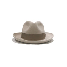 画像をギャラリービューアに読み込む, HAT-02-BASQUIAT-MAGA
