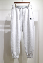画像をギャラリービューアに読み込む, COURT SWEAT TROUSERS
