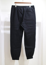 画像をギャラリービューアに読み込む, COURT SWEAT TROUSERS
