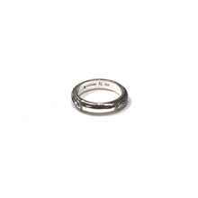 画像をギャラリービューアに読み込む, Engraved Round Ring
