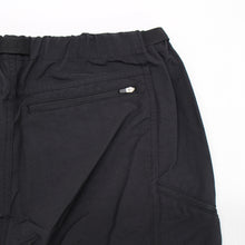 画像をギャラリービューアに読み込む, EMBROIDERED LOGO NYLON PANTS
