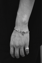画像をギャラリービューアに読み込む, Figaro Wide Chain Bracelet
