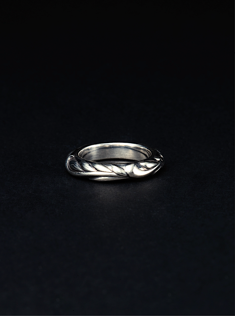 Ornament Ring