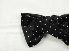 画像をギャラリービューアに読み込む, DOTS BOW TIE
